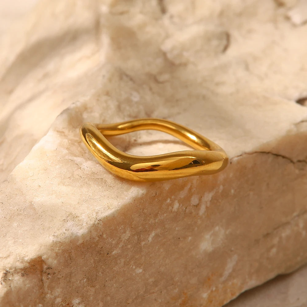 Vespera Ring