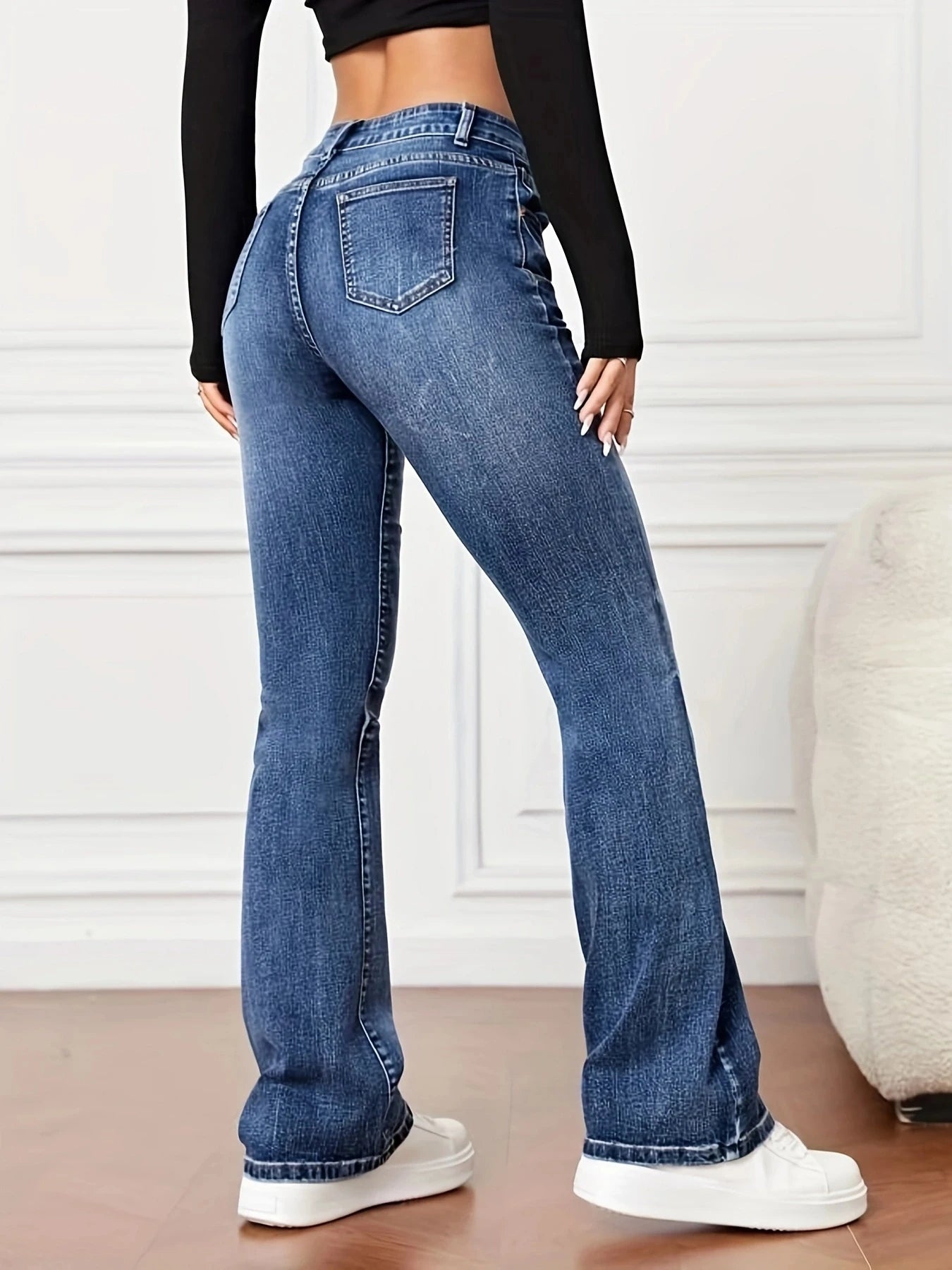 TIMELESS FIT JEANS