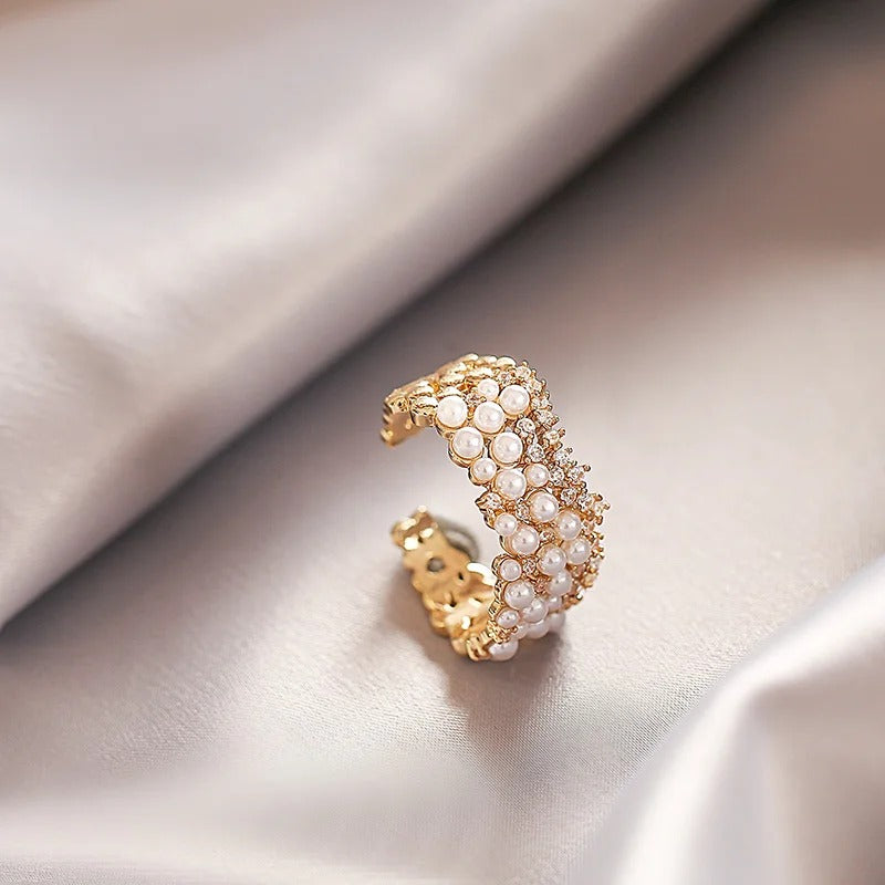 Aphrodite Ring